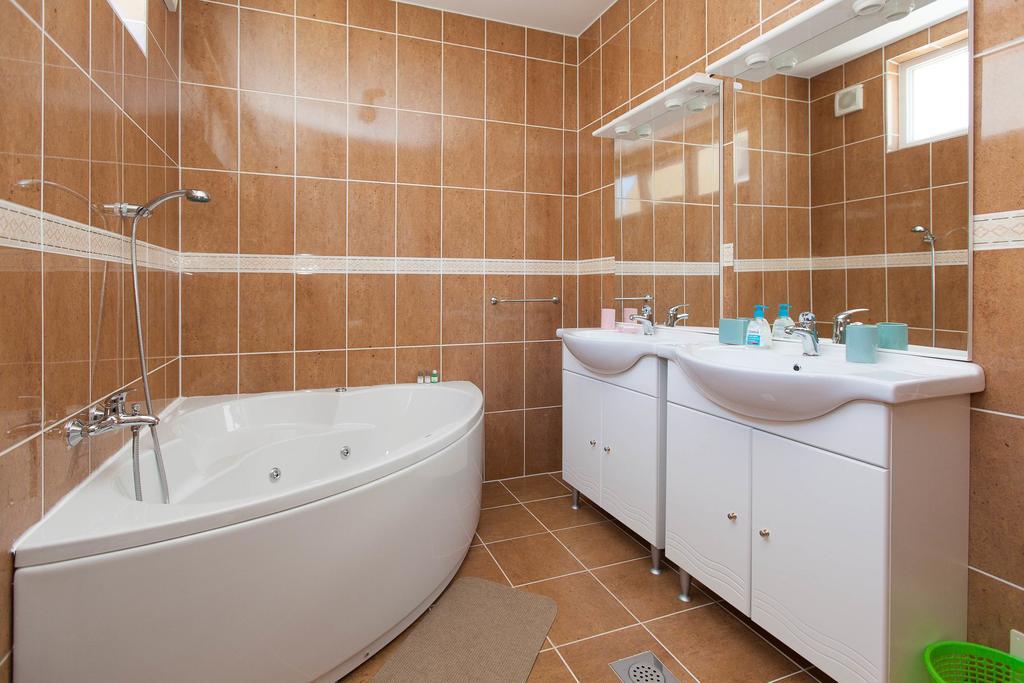 Apartmani Turudic Dramalj Zewnętrze zdjęcie